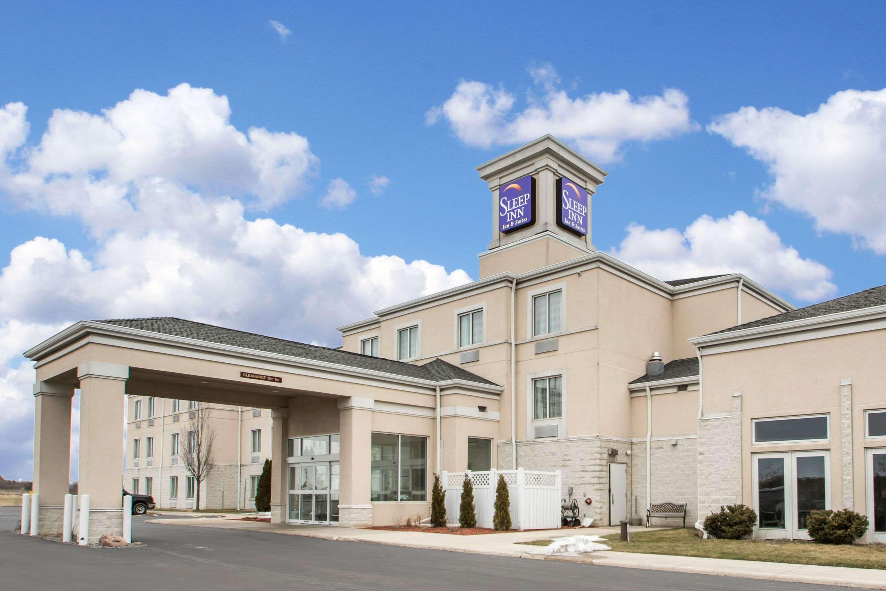 Sleep Inn & Suites Sheboygan I-43 Exterior photo